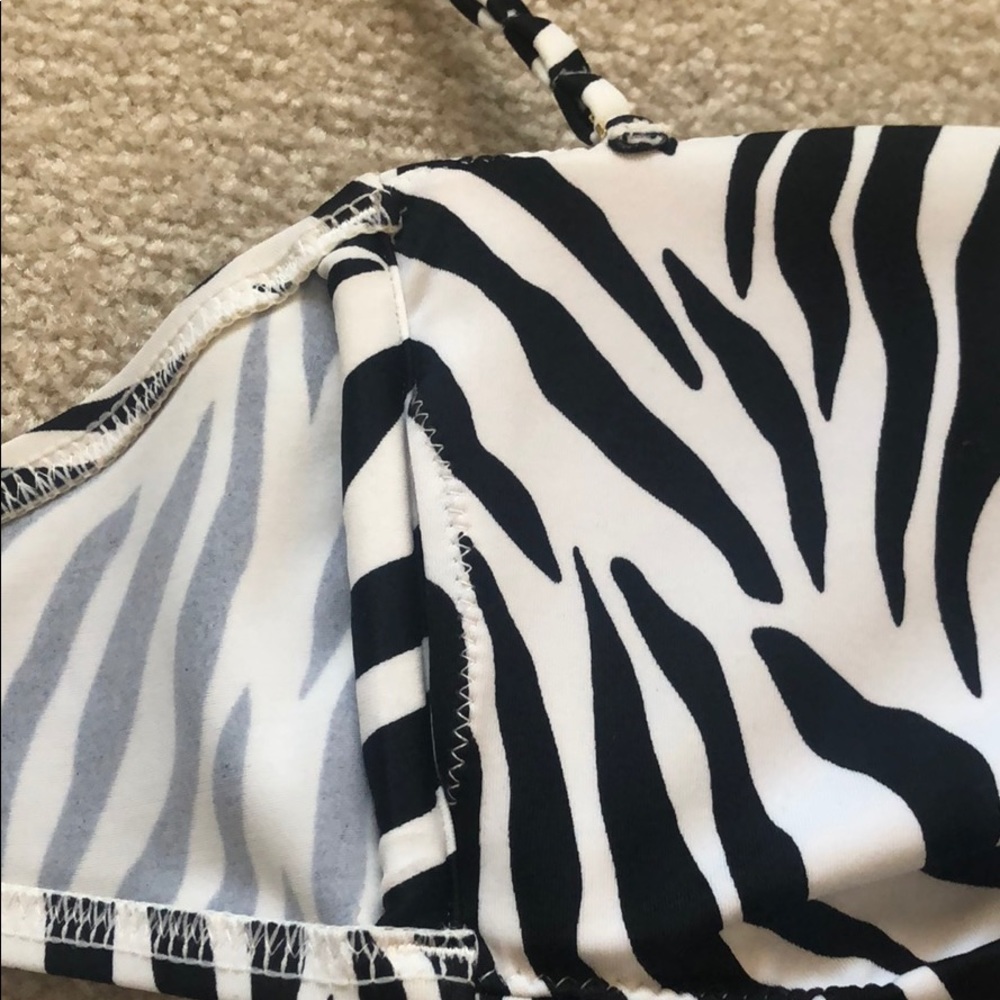 Zebra pattern bikini top - Picture 5 of 7